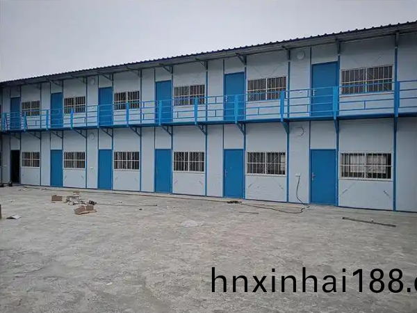 �����ʸַ����հ���